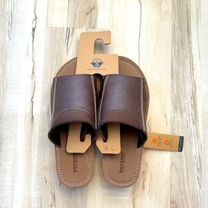 NWT * Dockers me sandals * Vegan leather * 9.5-10.5